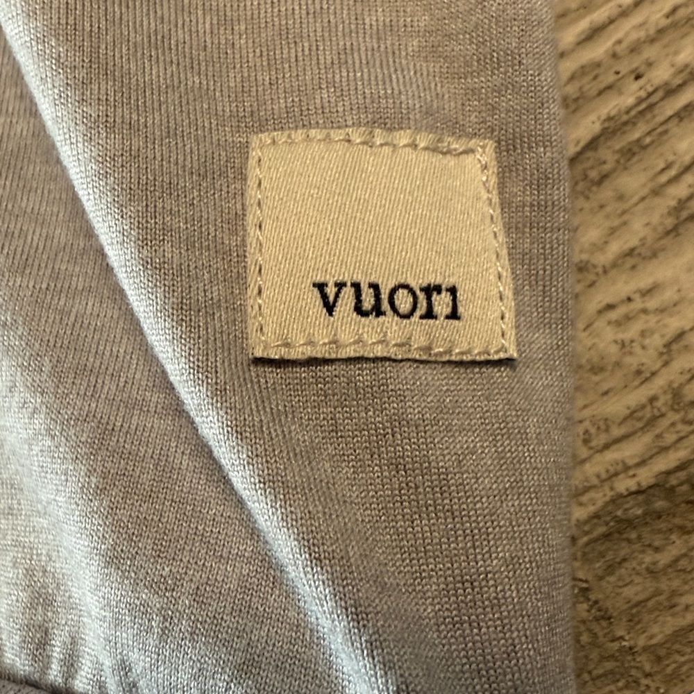 EUC Vuori Daydream Gray Crew Top Large - Picture 7 of 8